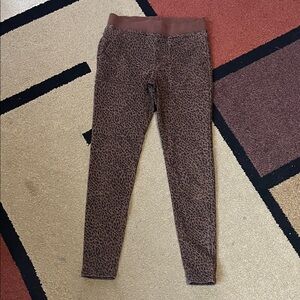 🐆🖤Leopard patterned pants / women’s size Small ( 3-5 )